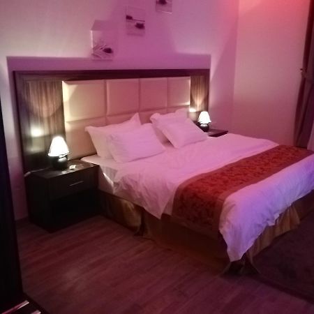 Al Worod Al Thahabia Chalets Abha Exterior foto